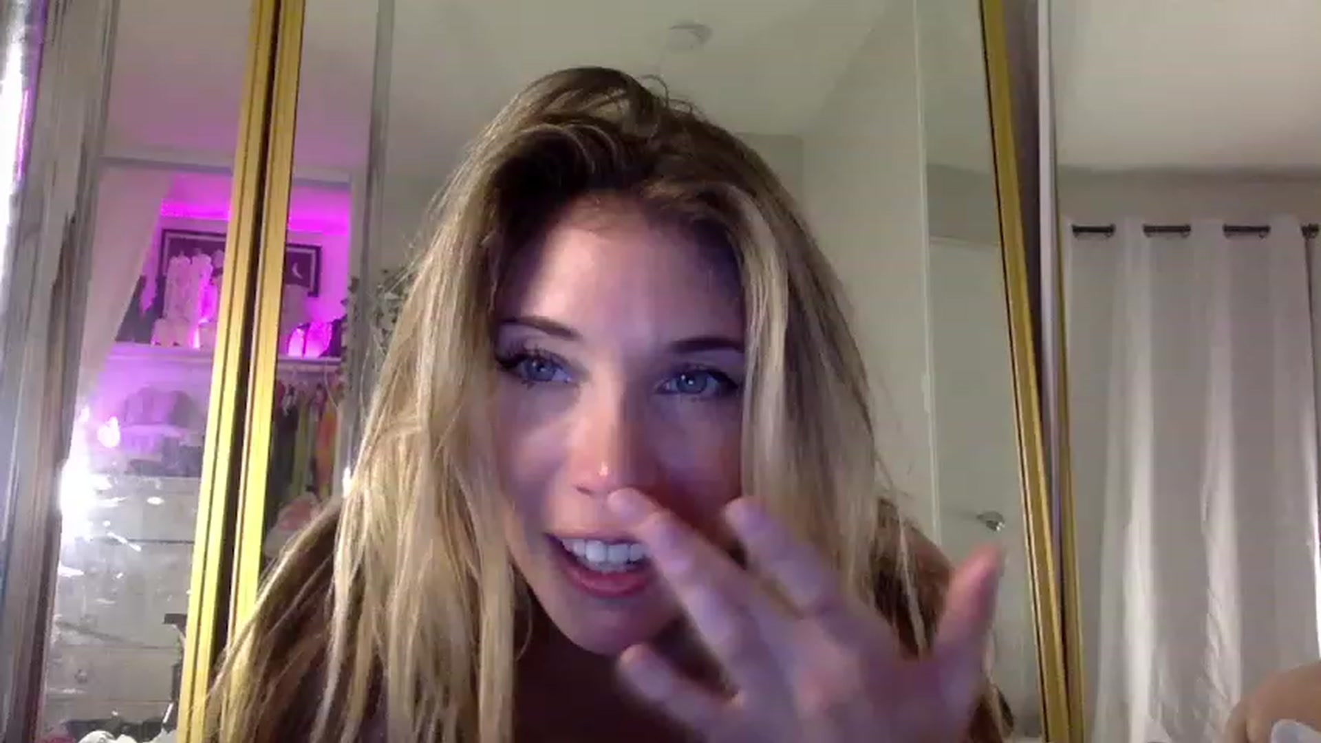 Gallery image thumbnail from Stellababe777's myfreecams stream on, 08/22/2023, 03:25 image 19 of 20