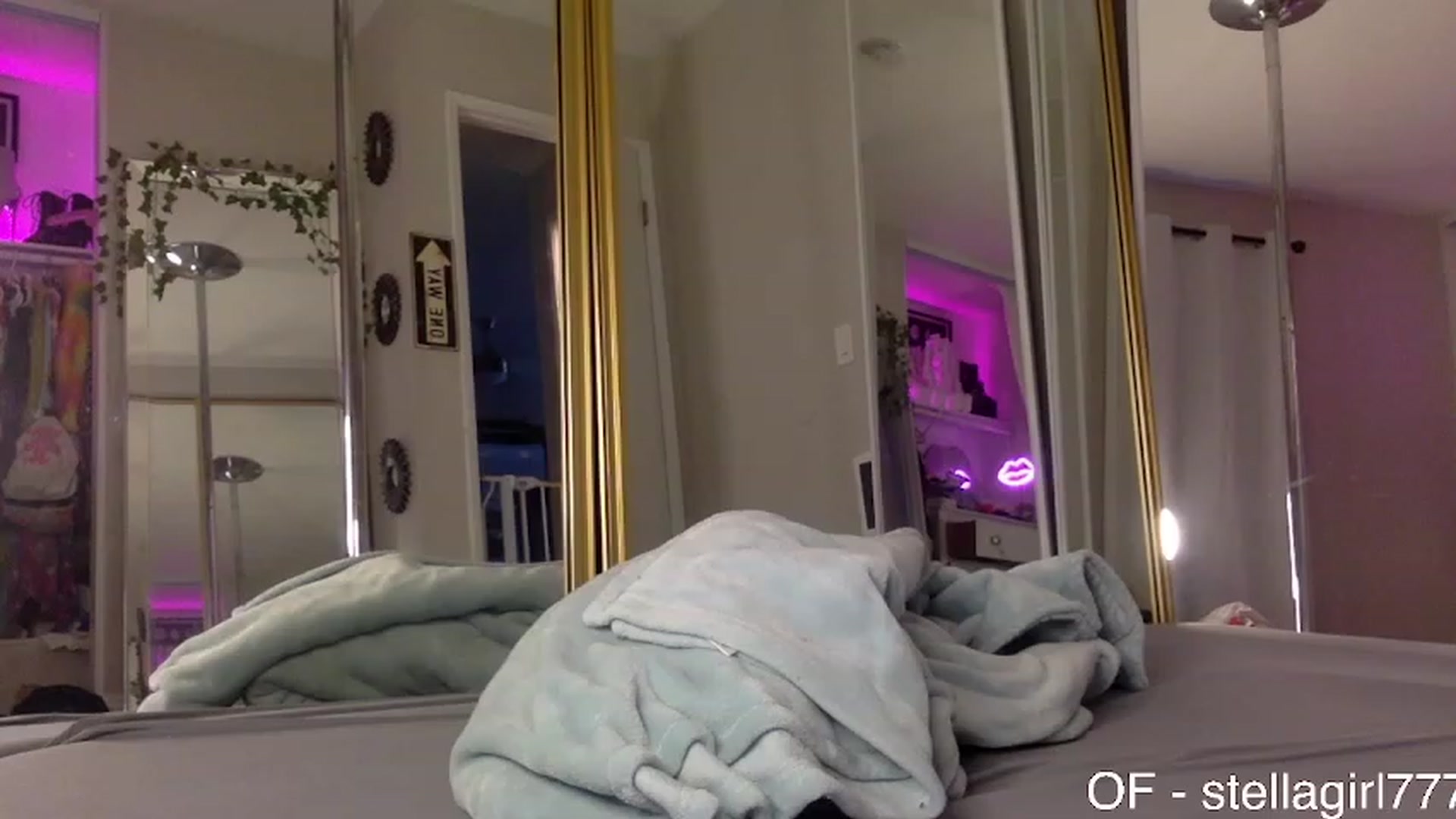 Gallery image thumbnail from Stellababe777's myfreecams stream on, 08/26/2023, 01:16 image 14 of 20