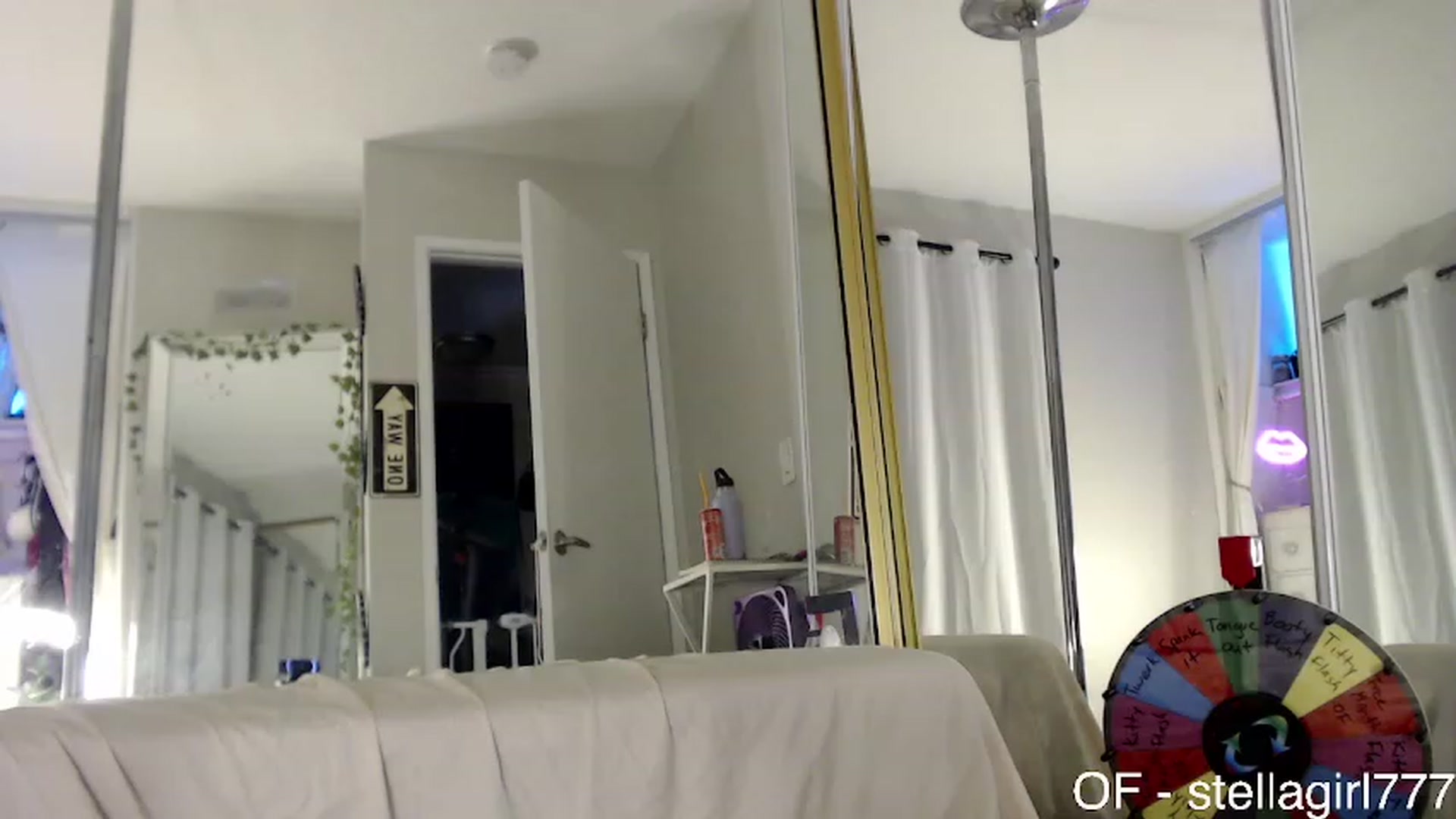 Gallery image thumbnail from Stellababe777's myfreecams stream on, 10/05/2023, 02:03 image 19 of 20
