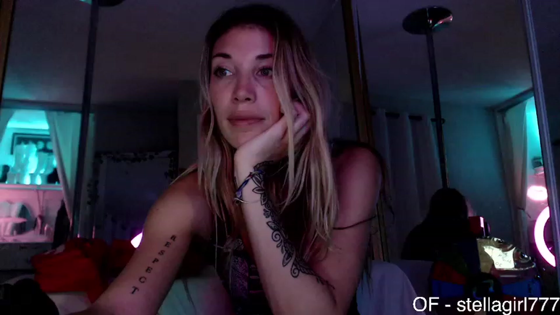 Gallery image thumbnail from Stellababe777's myfreecams stream on, 10/14/2023, 03:07 image 11 of 20