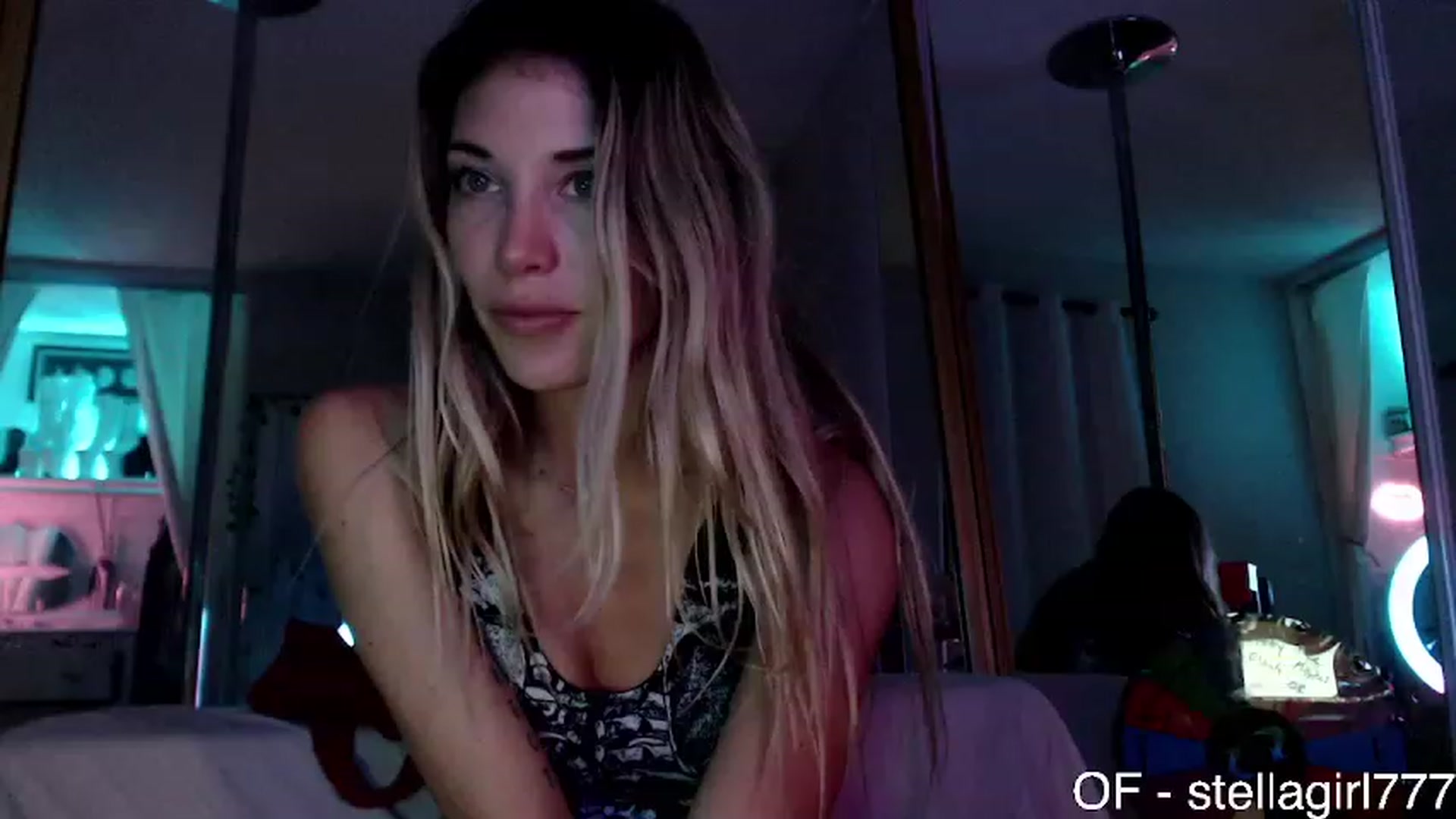 Gallery image thumbnail from Stellababe777's myfreecams stream on, 10/14/2023, 03:07 image 19 of 20