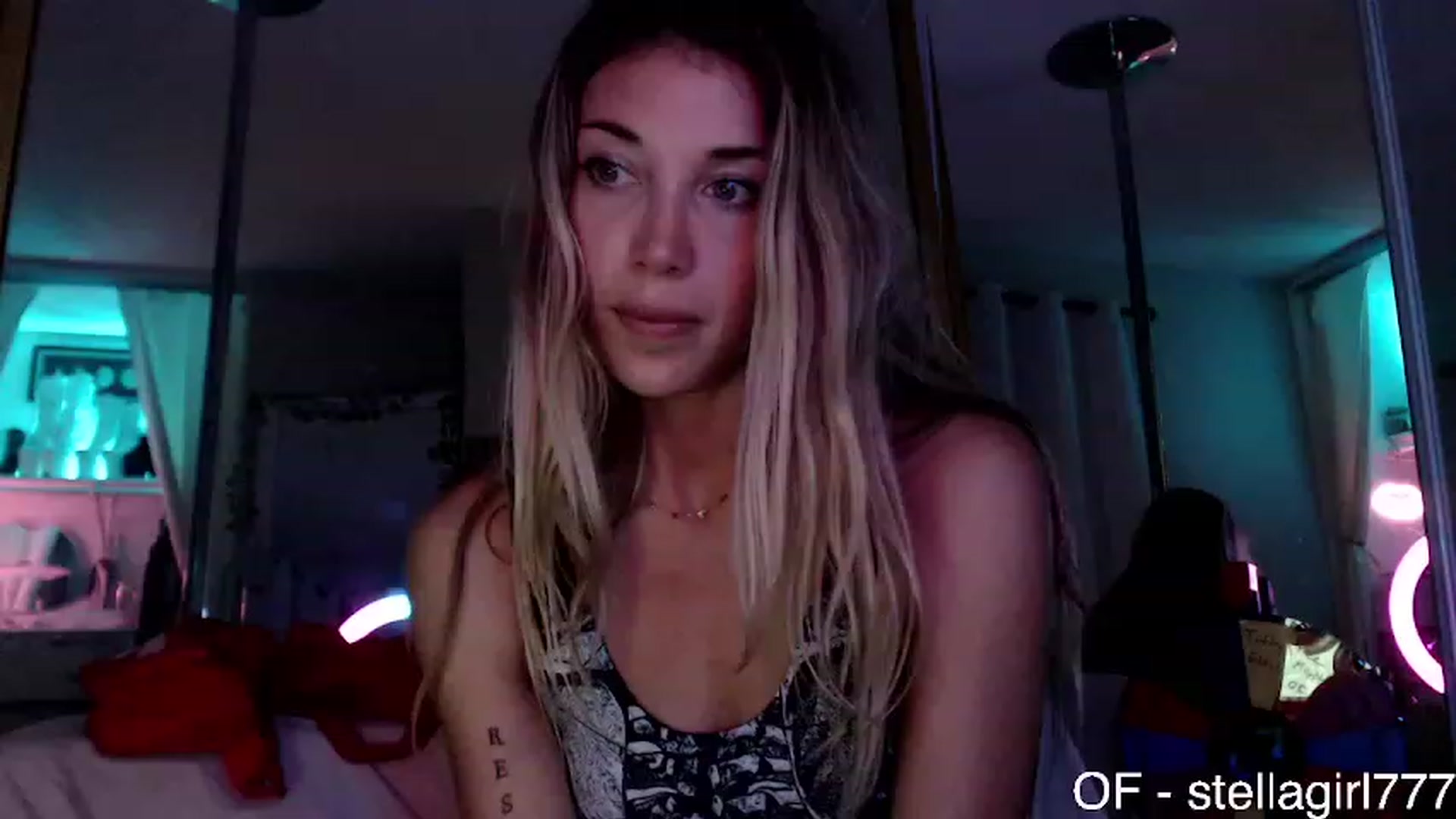 Gallery image thumbnail from Stellababe777's myfreecams stream on, 10/14/2023, 03:07 image 17 of 20