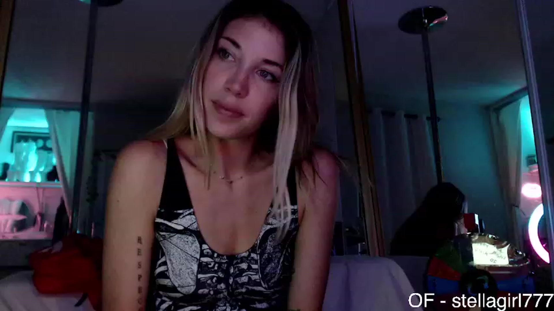 Gallery image thumbnail from Stellababe777's myfreecams stream on, 10/14/2023, 03:07 image 18 of 20
