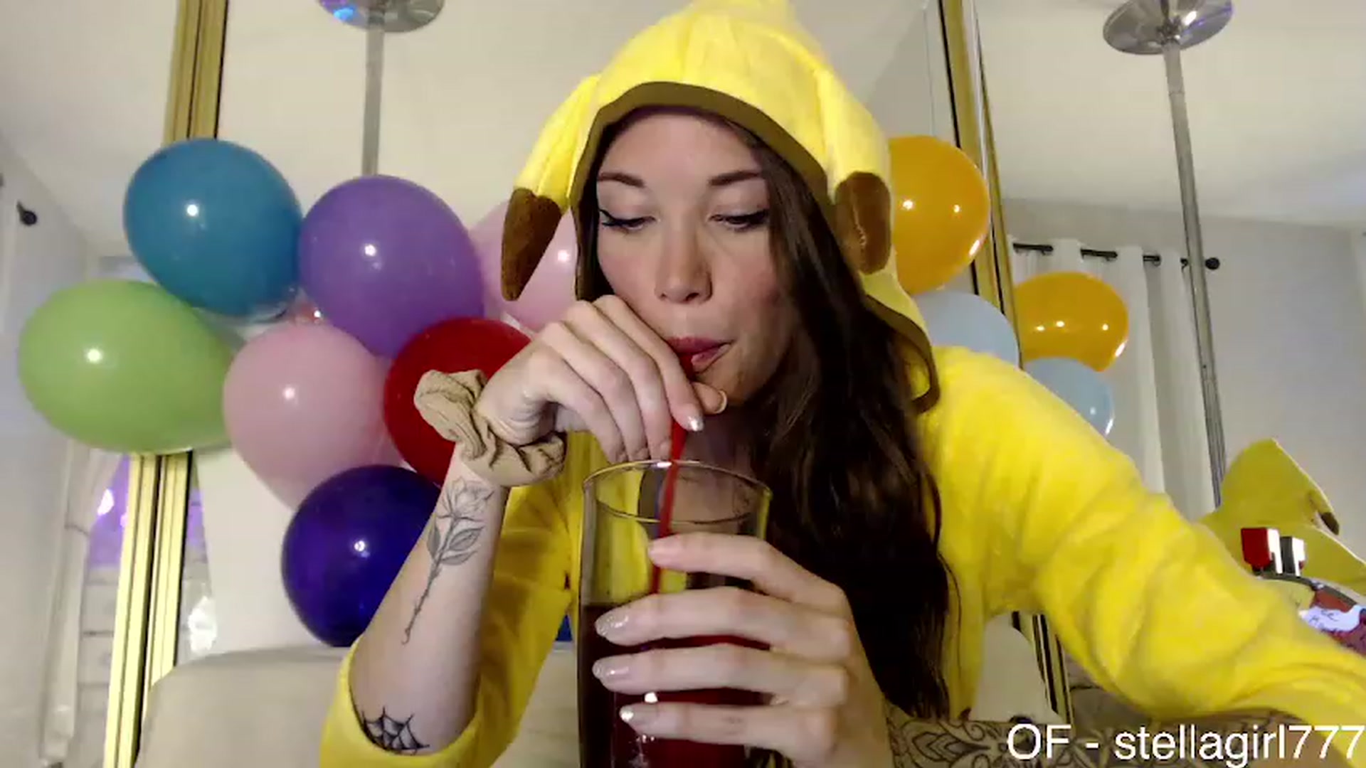 Gallery image thumbnail from Stellababe777's myfreecams stream on, 10/25/2023, 04:46 image 2 of 20