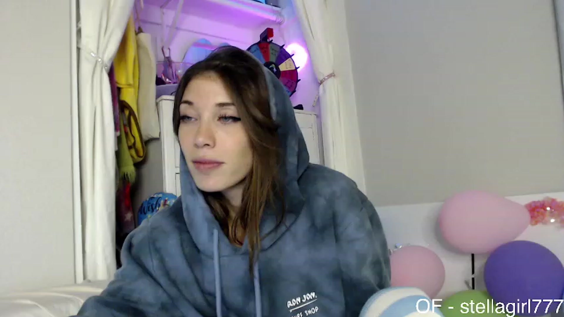 Gallery image thumbnail from Stellababe777's myfreecams stream on, 11/22/2023, 07:57 image 16 of 20