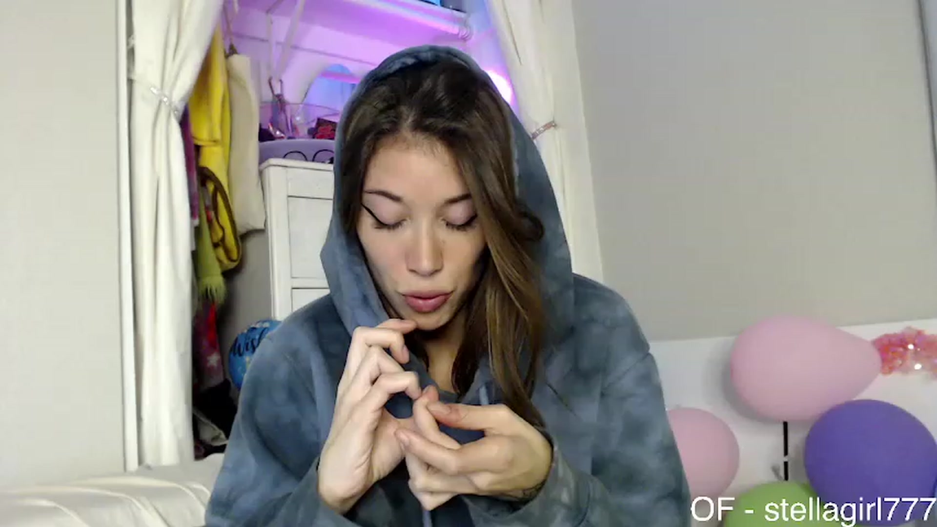 Gallery image thumbnail from Stellababe777's myfreecams stream on, 11/22/2023, 07:57 image 19 of 20