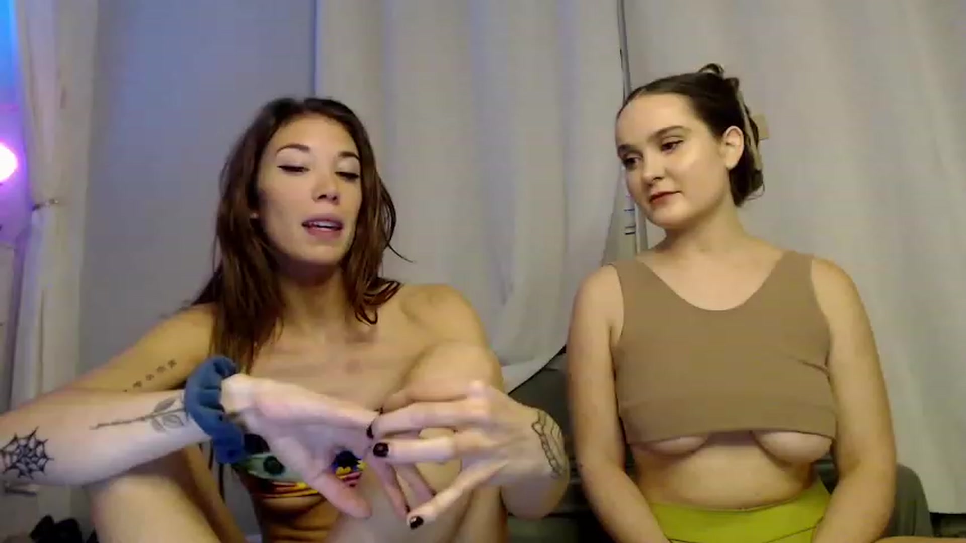 Gallery image thumbnail from Stellababe777's myfreecams stream on, 12/13/2023, 01:19 image 6 of 20