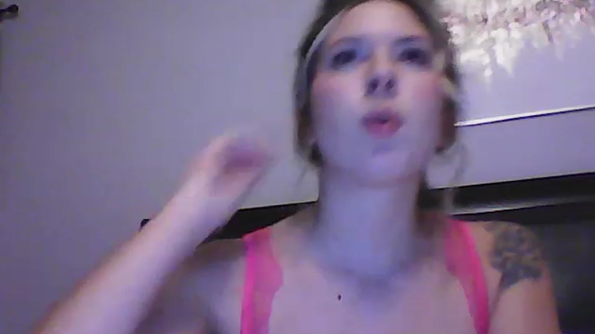 Gallery image thumbnail from Stellababy69's myfreecams stream on, 11/16/2022, 08:21 image 2 of 20
