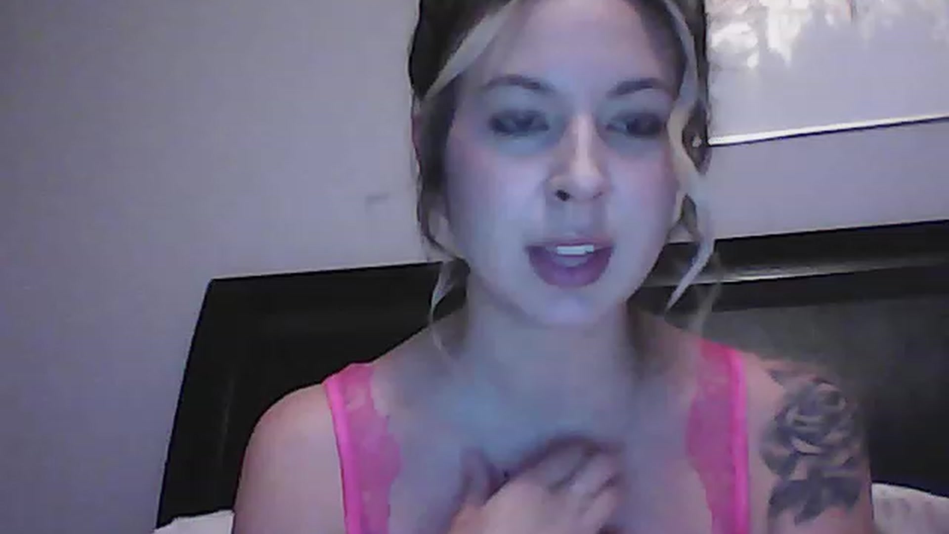Gallery image thumbnail from Stellababy69's myfreecams stream on, 11/16/2022, 08:21 image 8 of 20