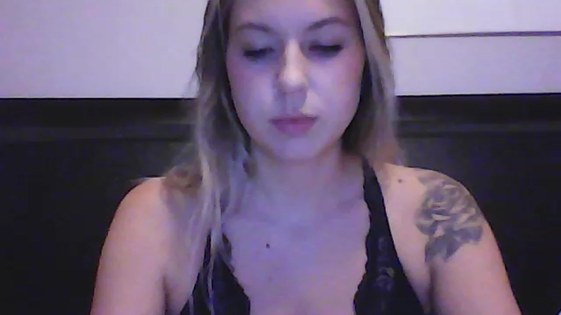 Gallery image thumbnail from Stellababy69's myfreecams stream on, 11/17/2022, 05:13 image 18 of 20