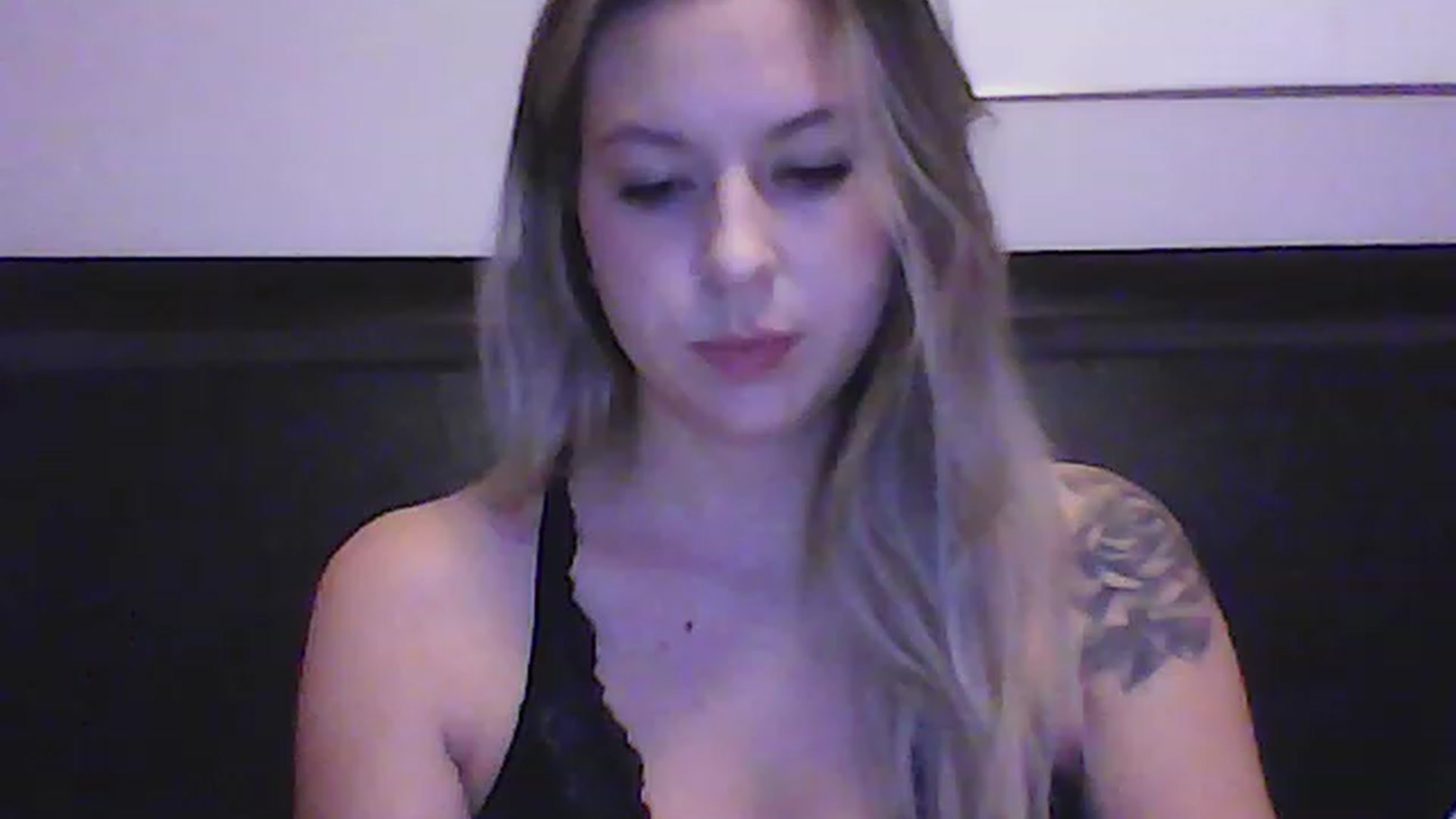 Gallery image thumbnail from Stellababy69's myfreecams stream on, 11/17/2022, 05:13 image 13 of 20