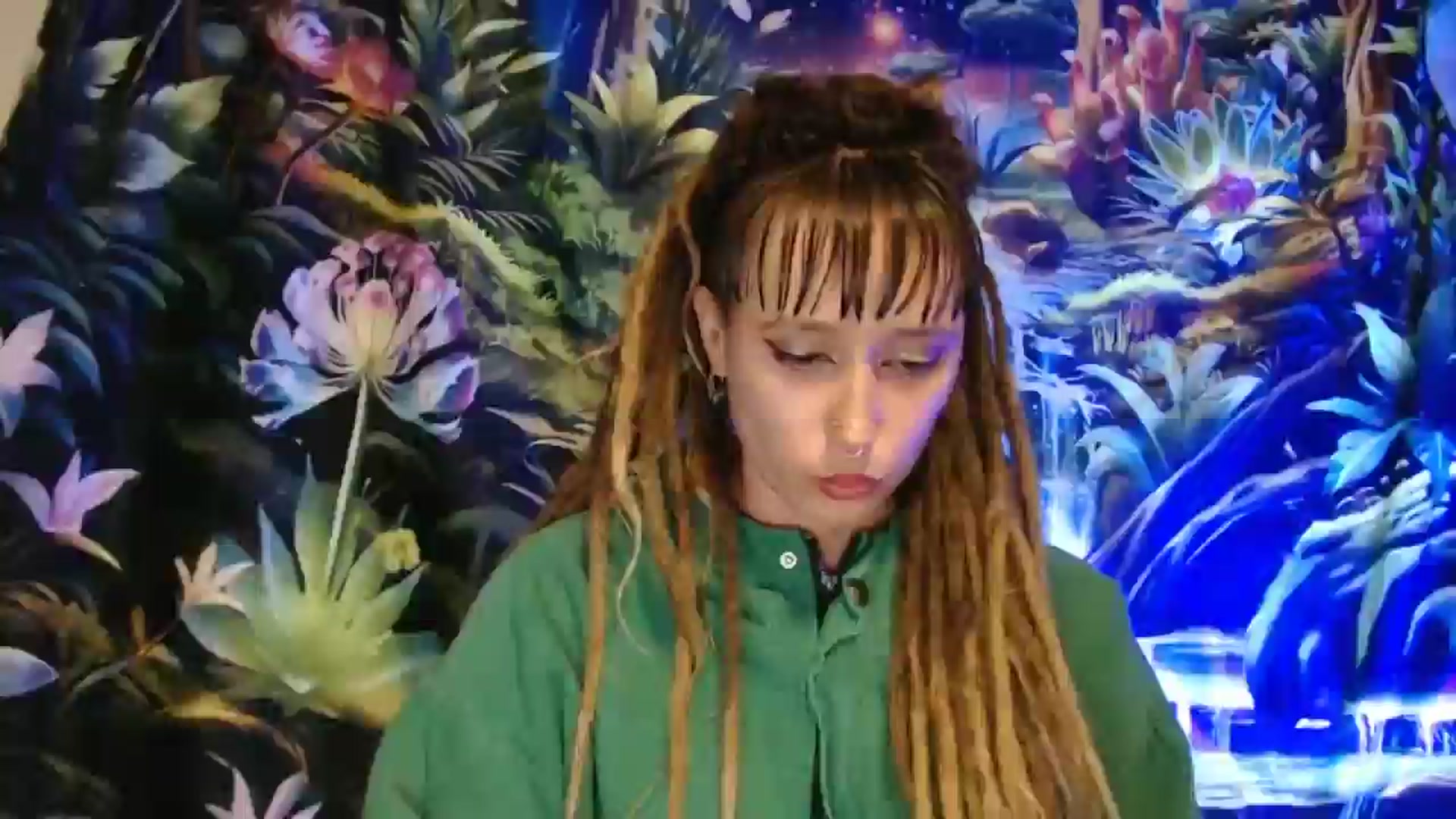 Gallery image thumbnail from StellarAura's myfreecams stream on, 12/27/2025, 09:54 image 5 of 20