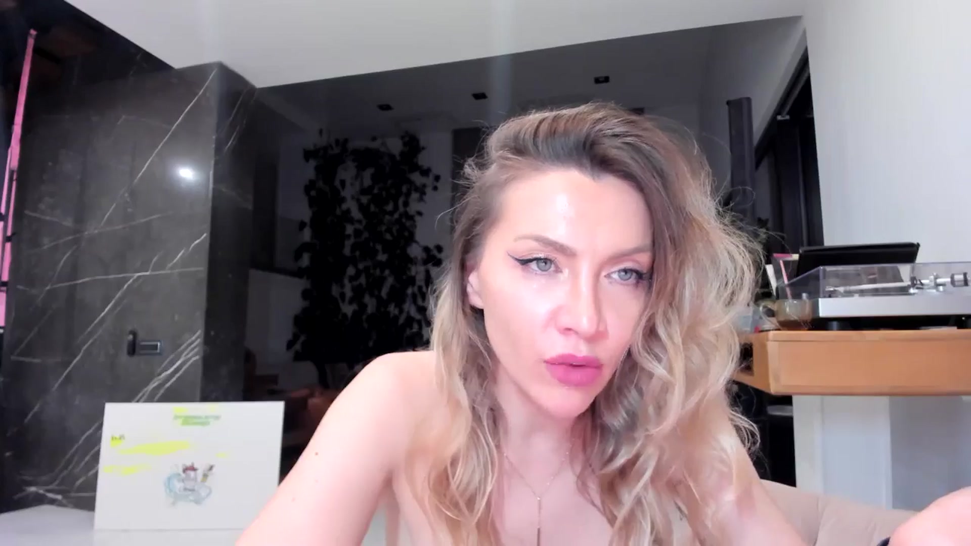 Gallery image thumbnail from StellarBiBi's myfreecams stream on, 03/04/2026, 03:02 image 18 of 20