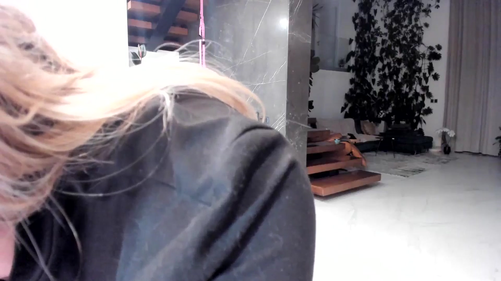 Gallery image thumbnail from StellarBiBi's myfreecams stream on, 04/01/2026, 24:30 image 16 of 20