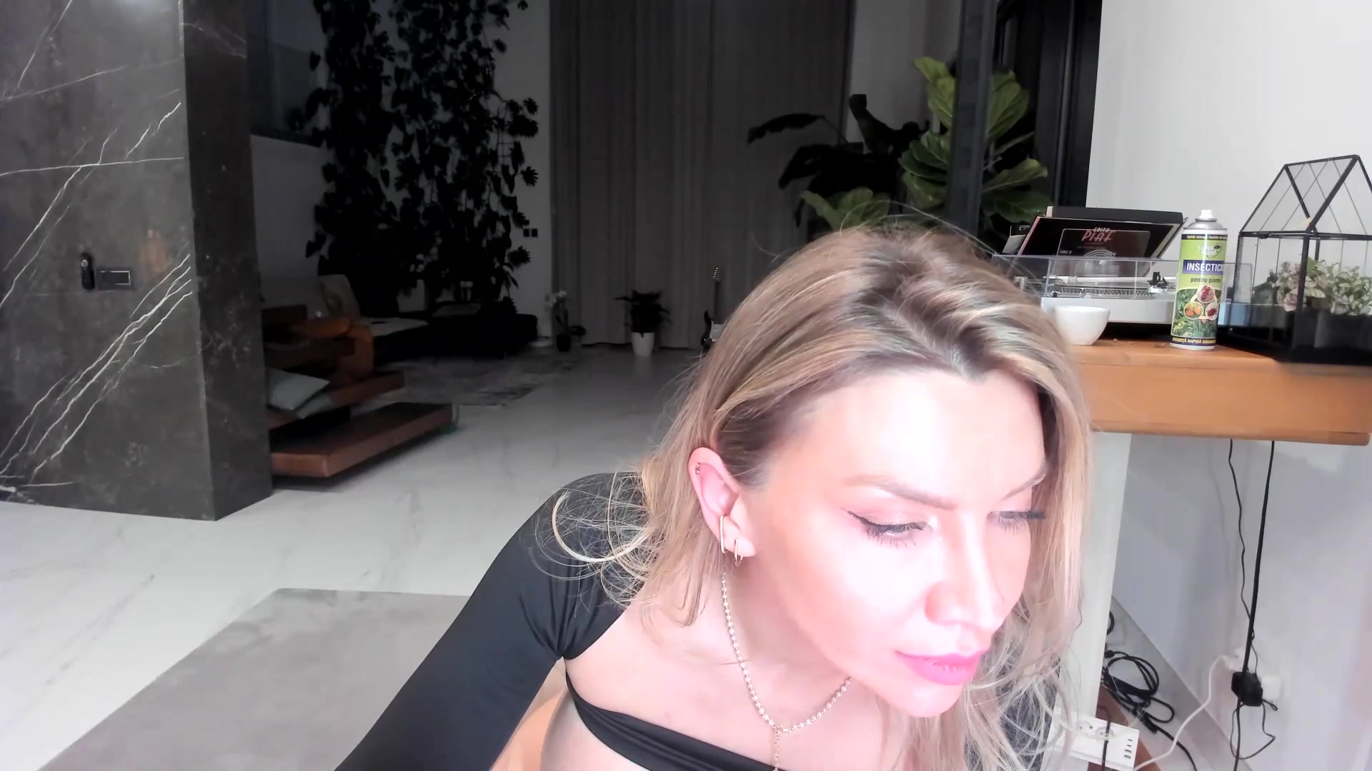 Gallery image thumbnail from StellarBiBi's myfreecams stream on, 04/18/2026, 02:50 image 9 of 20