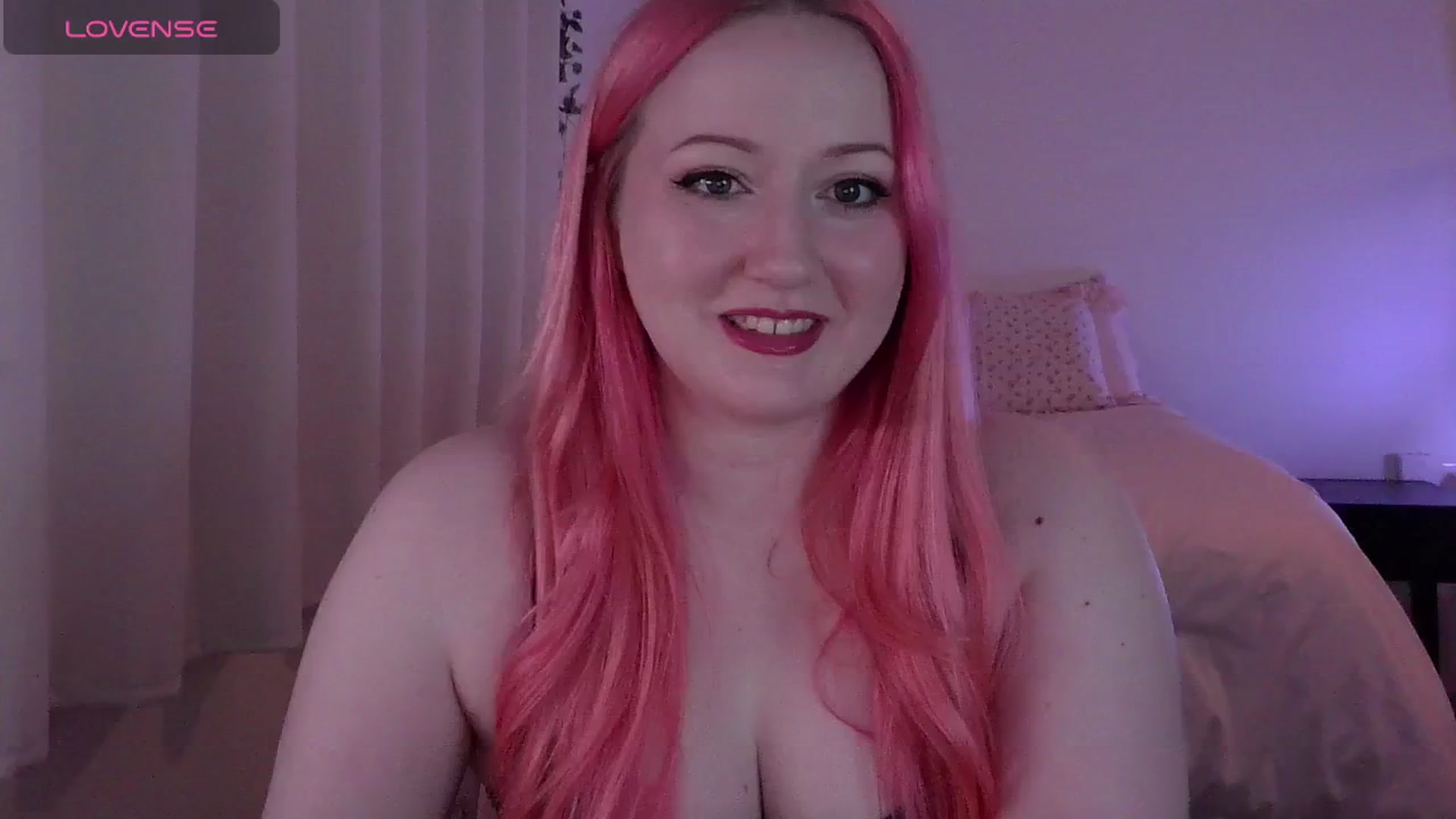Gallery image thumbnail from Stellareya's myfreecams stream on, 05/02/2026, 10:17 image 8 of 20