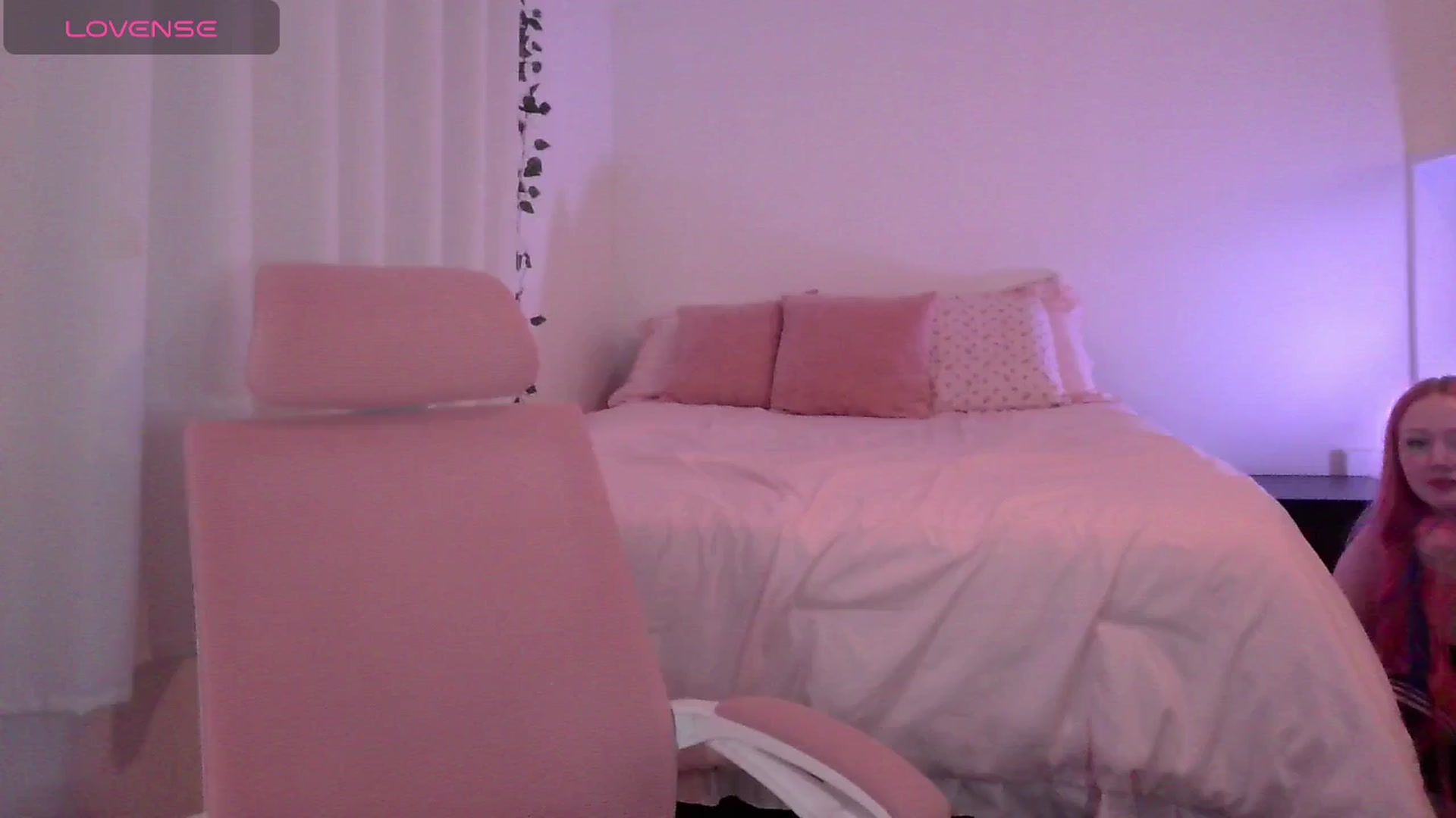 Gallery image thumbnail from Stellareya's myfreecams stream on, 05/02/2026, 10:17 image 9 of 20
