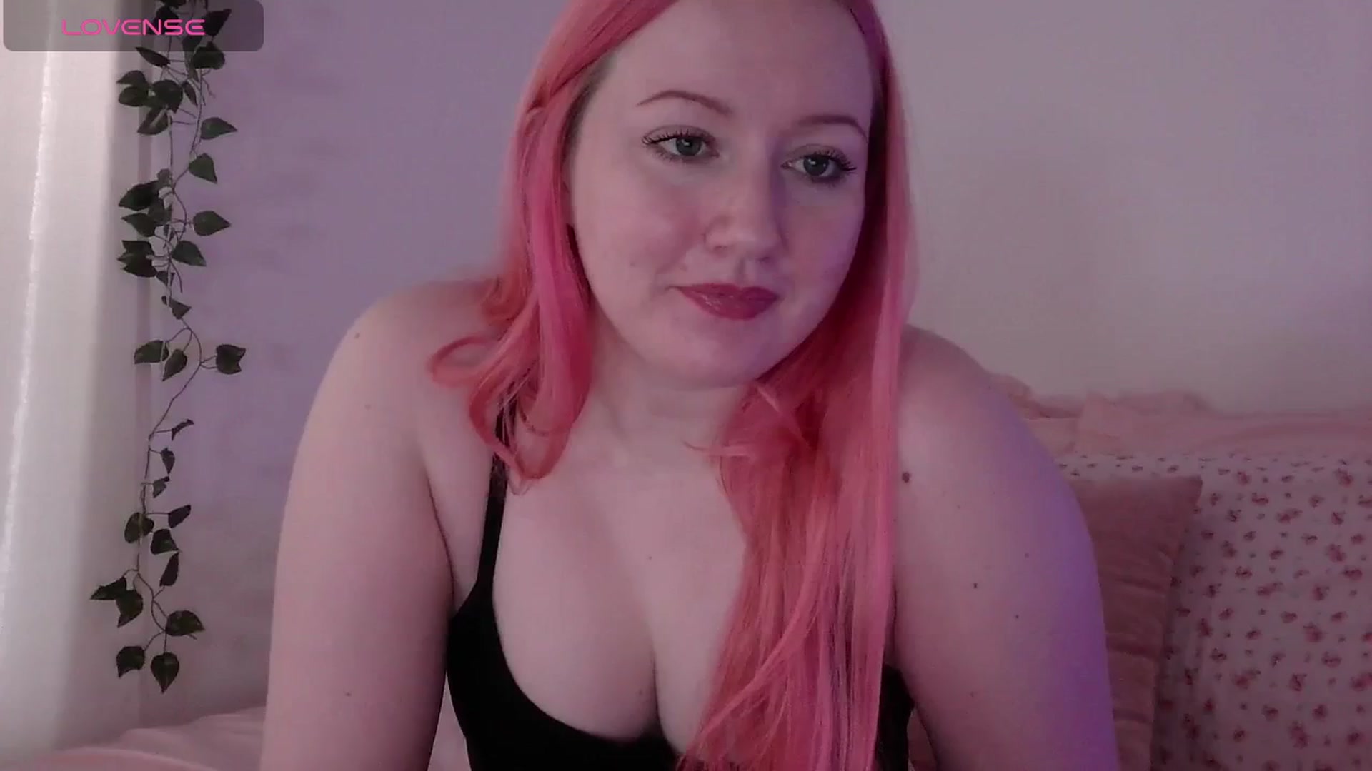 Gallery image thumbnail from Stellareya's myfreecams stream on, 05/02/2026, 13:19 image 10 of 20