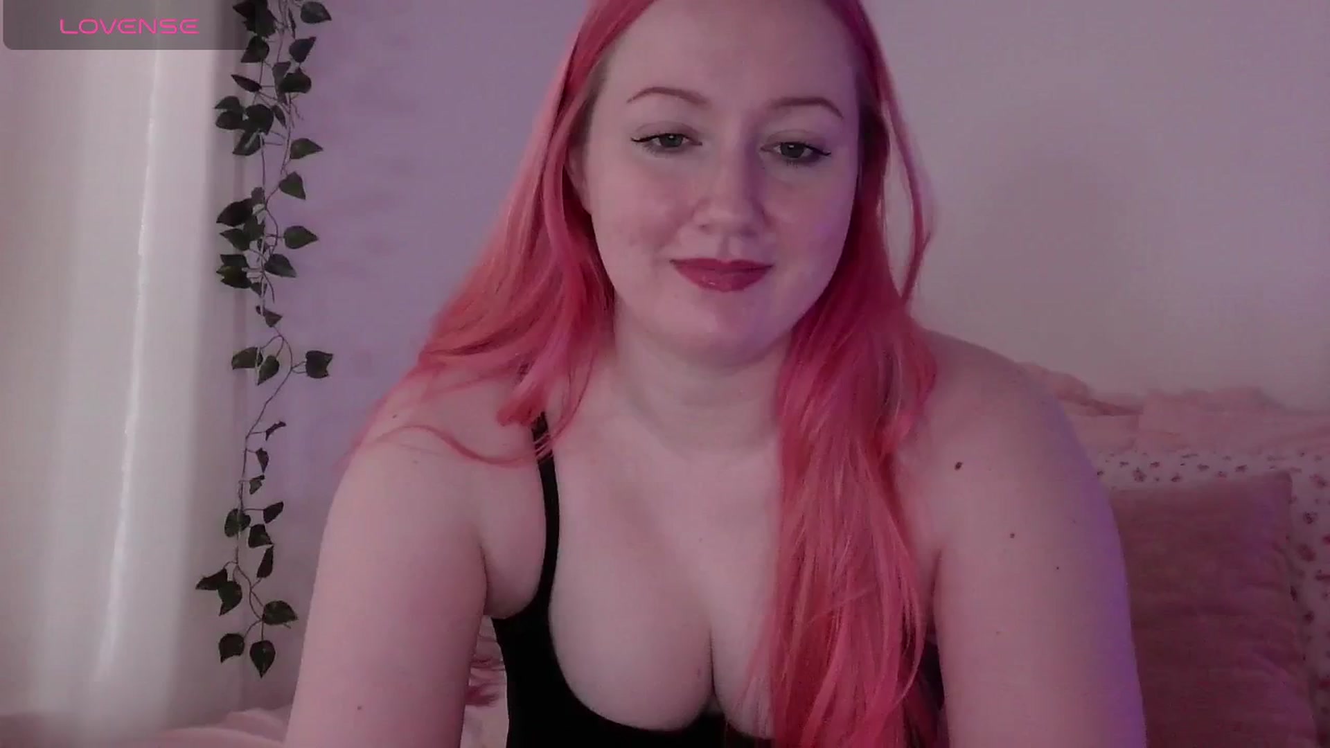 Gallery image thumbnail from Stellareya's myfreecams stream on, 05/02/2026, 13:19 image 6 of 20