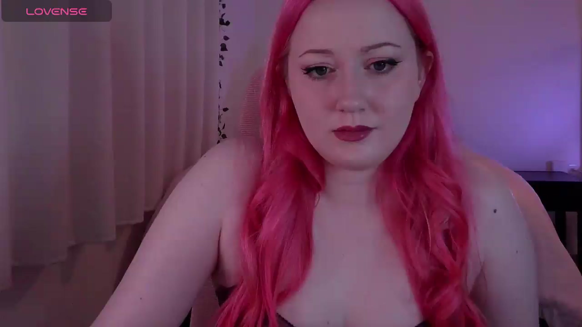 Gallery image thumbnail from Stellareya's myfreecams stream on, 05/13/2026, 08:27 image 10 of 20