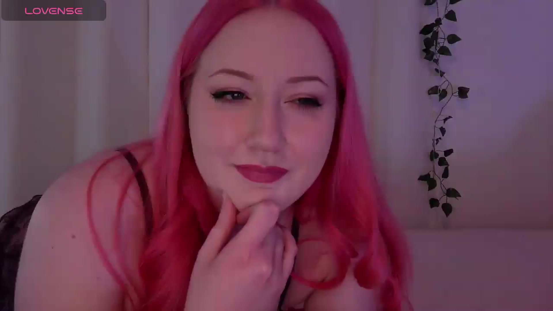 Gallery image thumbnail from Stellareya's myfreecams stream on, 05/13/2026, 08:27 image 16 of 20