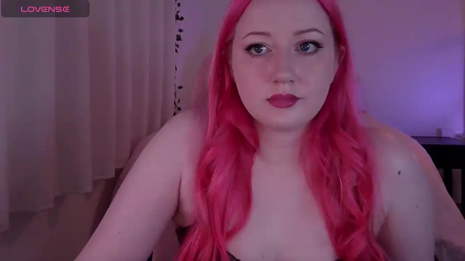 Gallery image thumbnail from Stellareya's myfreecams stream on, 05/13/2026, 08:27 image 11 of 20