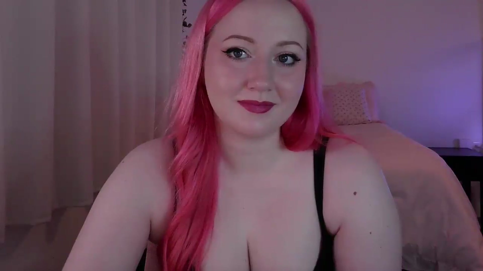 Gallery image thumbnail from Stellareya's myfreecams stream on, 05/24/2026, 07:05 image 7 of 20