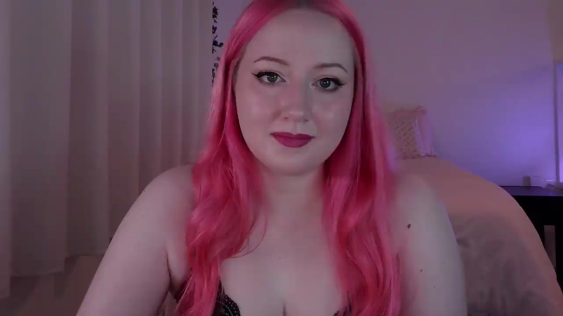 Gallery image thumbnail from Stellareya's myfreecams stream on, 05/27/2026, 06:28 image 6 of 20