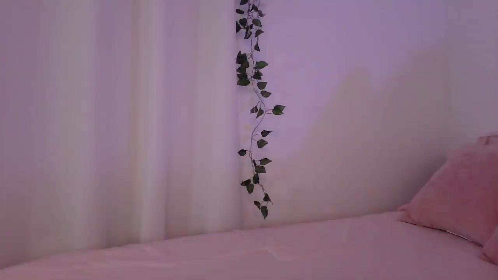 Gallery image thumbnail from Stellareya's myfreecams stream on, 06/14/2026, 07:38 image 7 of 20