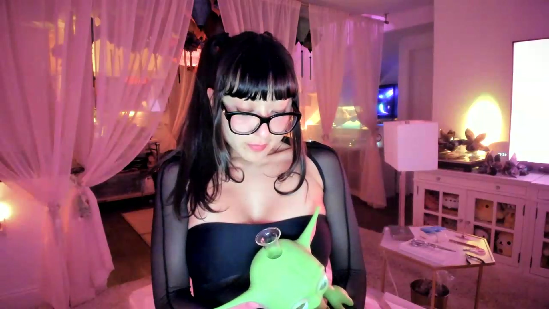 Gallery image thumbnail from Stellarloving's myfreecams stream on, 05/23/2026, 07:49 image 10 of 20
