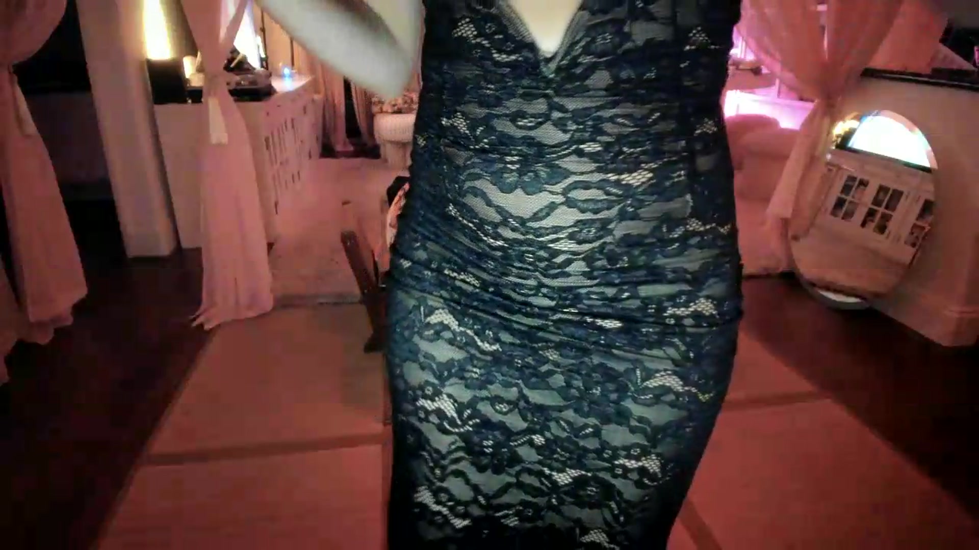 Gallery image thumbnail from Stellarloving's myfreecams stream on, 05/24/2026, 07:14 image 4 of 20