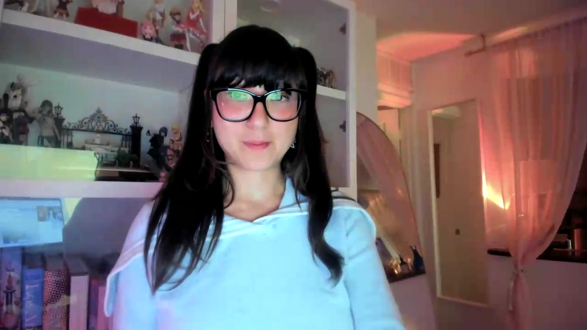 Gallery image thumbnail from Stellarloving's myfreecams stream on, 07/03/2026, 06:48 image 2 of 20