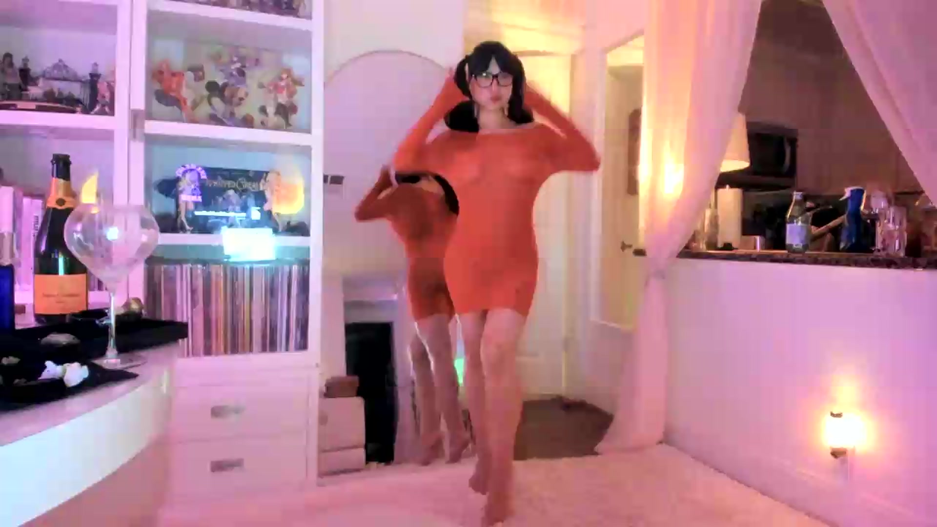 Gallery image thumbnail from Stellarloving's myfreecams stream on, 07/04/2026, 10:45 image 4 of 20