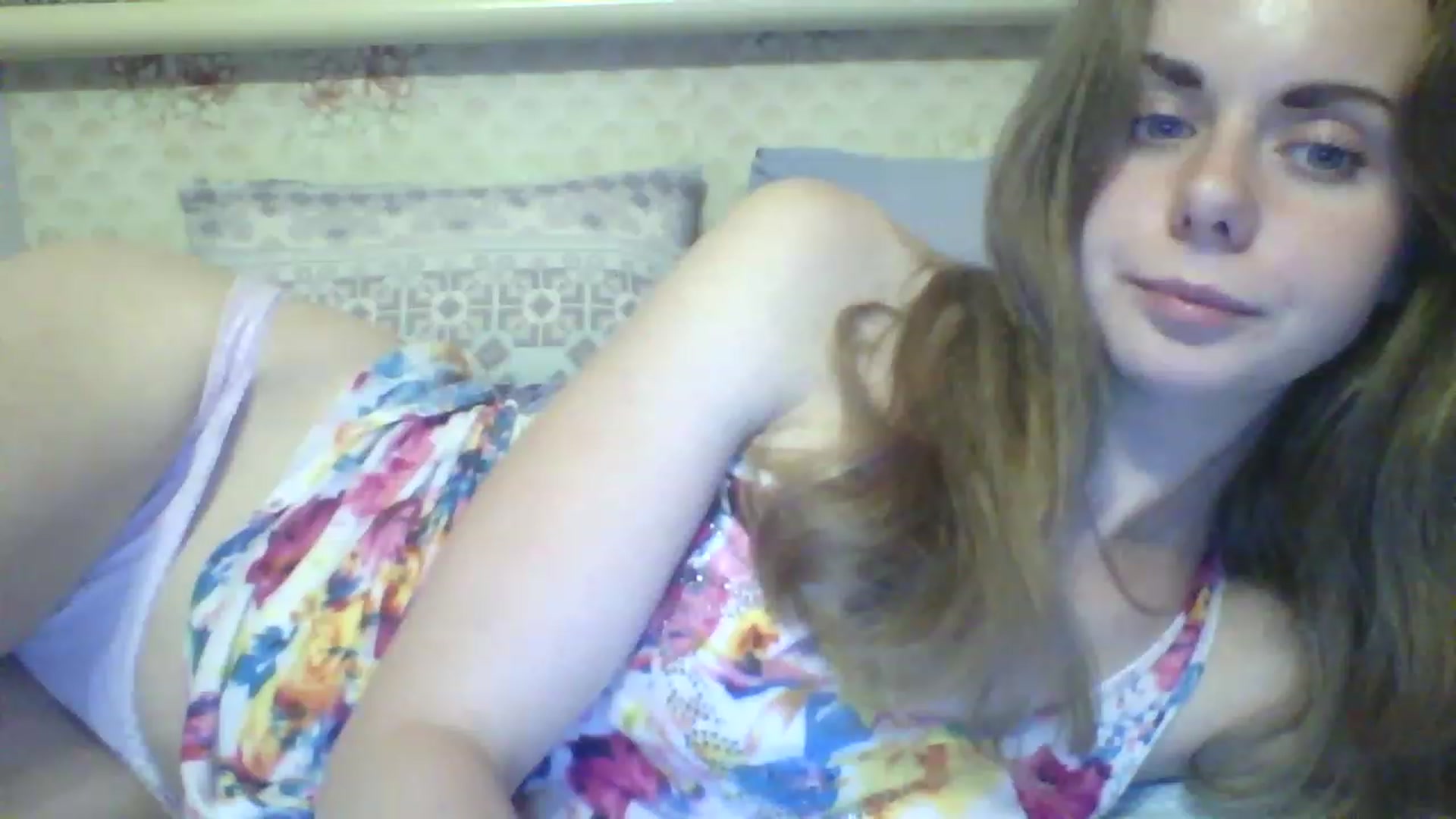 Gallery image thumbnail from Stepfania's myfreecams stream on, 06/19/2023, 24:36 image 16 of 20