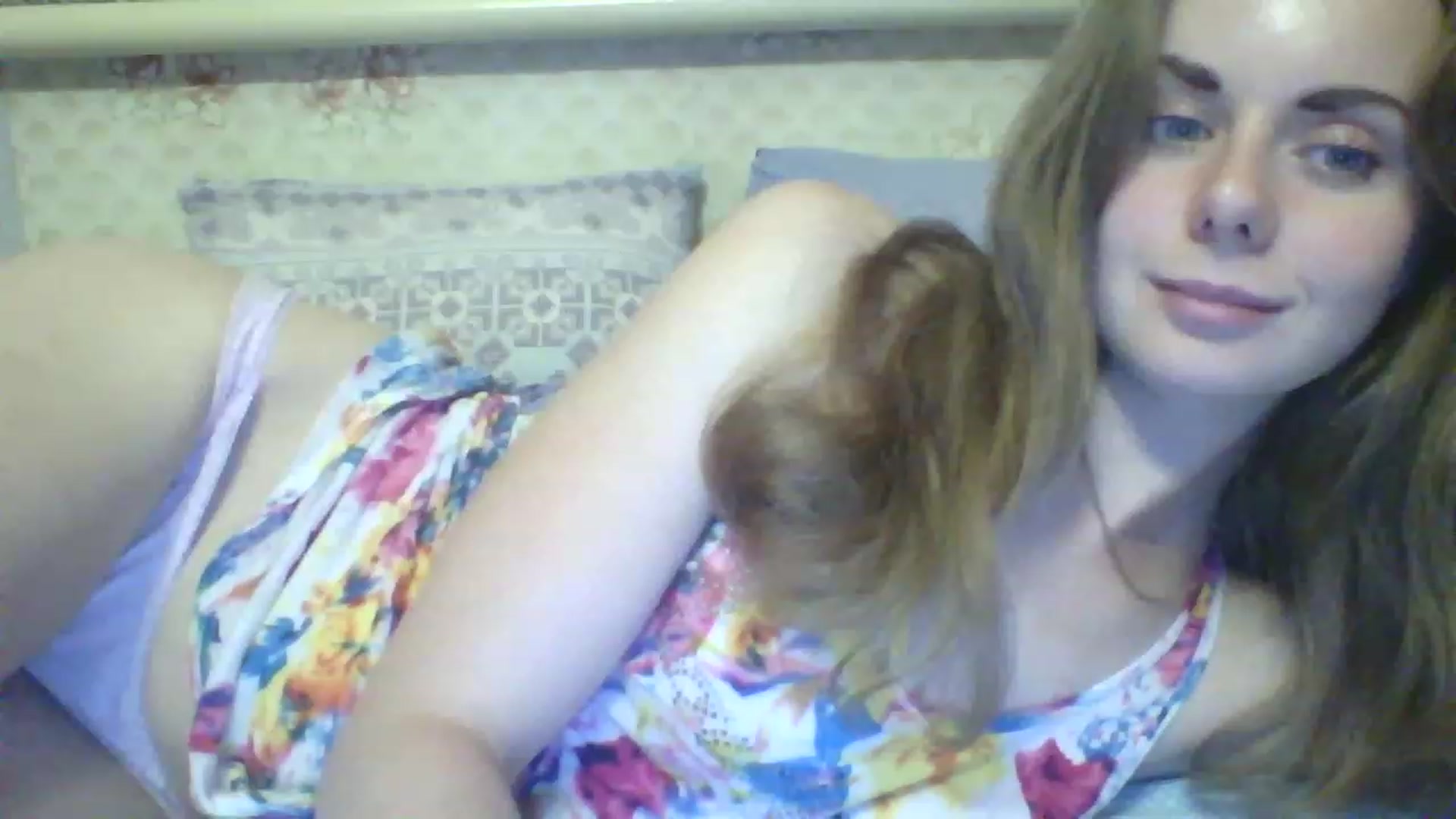 Gallery image thumbnail from Stepfania's myfreecams stream on, 06/19/2023, 24:36 image 13 of 20
