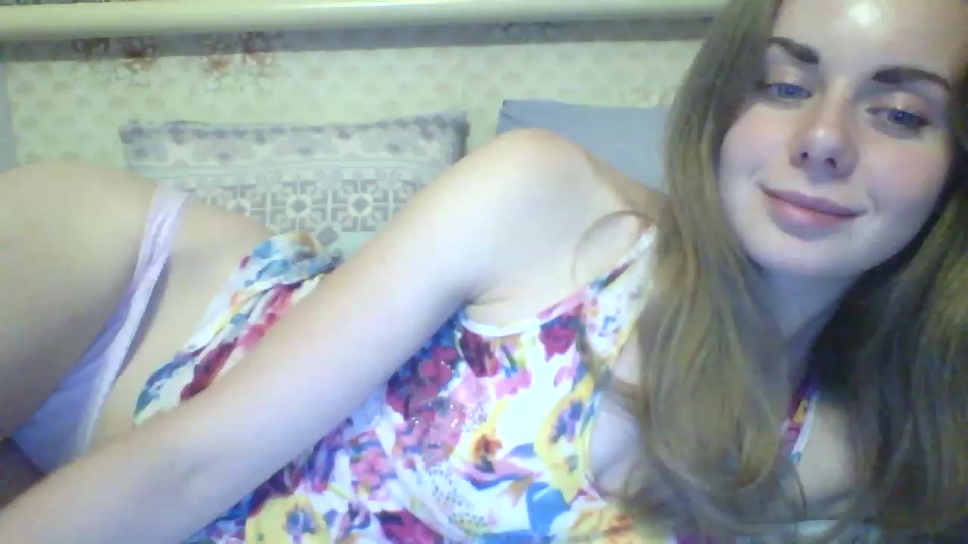 Gallery image thumbnail from Stepfania's myfreecams stream on, 06/19/2023, 24:36 image 19 of 20