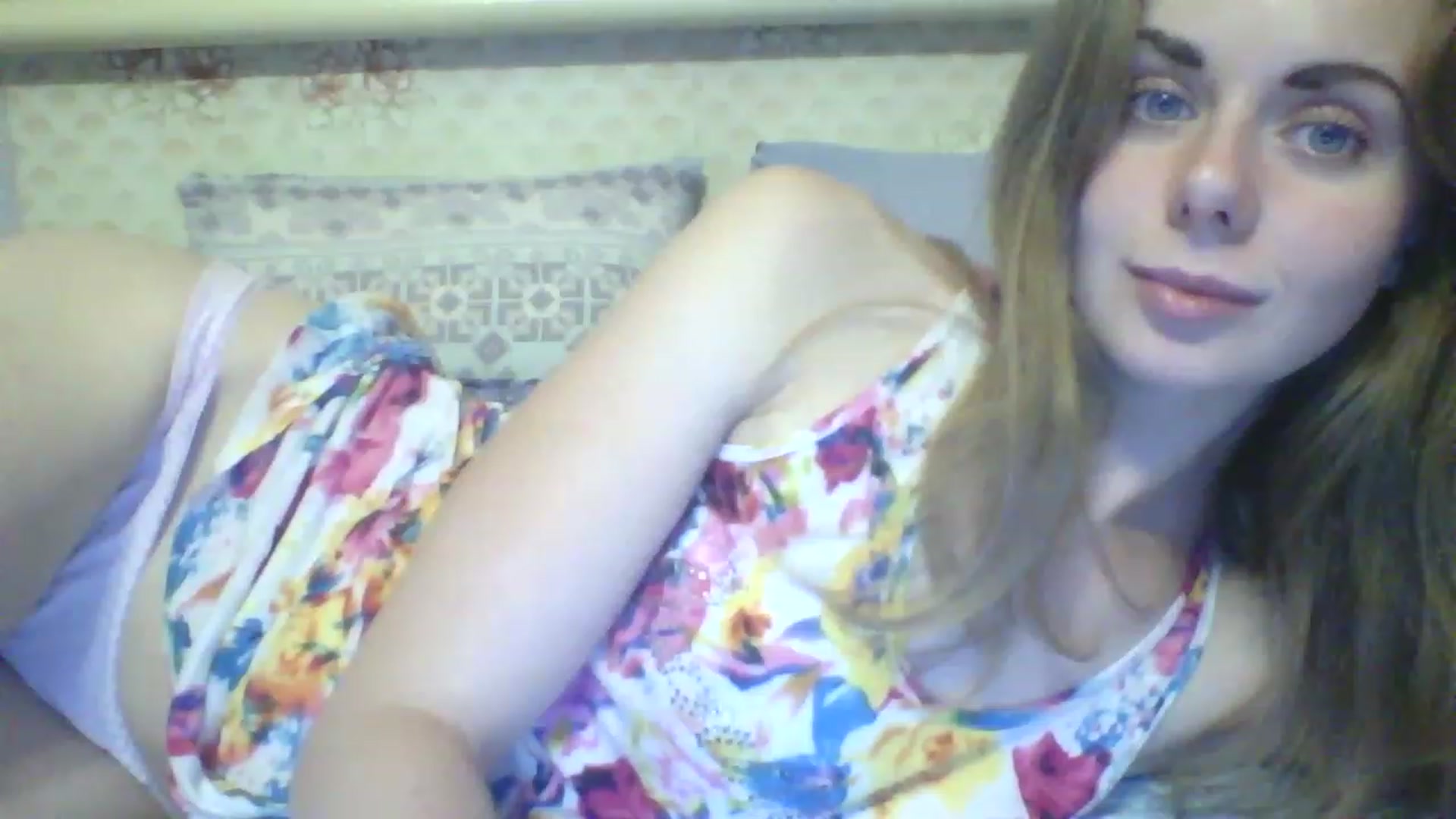Gallery image thumbnail from Stepfania's myfreecams stream on, 06/19/2023, 24:36 image 9 of 20