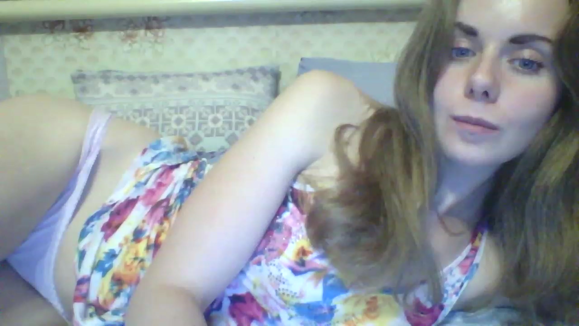 Gallery image thumbnail from Stepfania's myfreecams stream on, 06/19/2023, 24:36 image 17 of 20