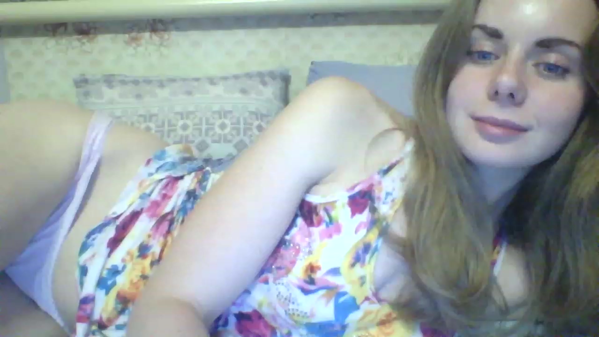 Gallery image thumbnail from Stepfania's myfreecams stream on, 06/19/2023, 24:36 image 20 of 20