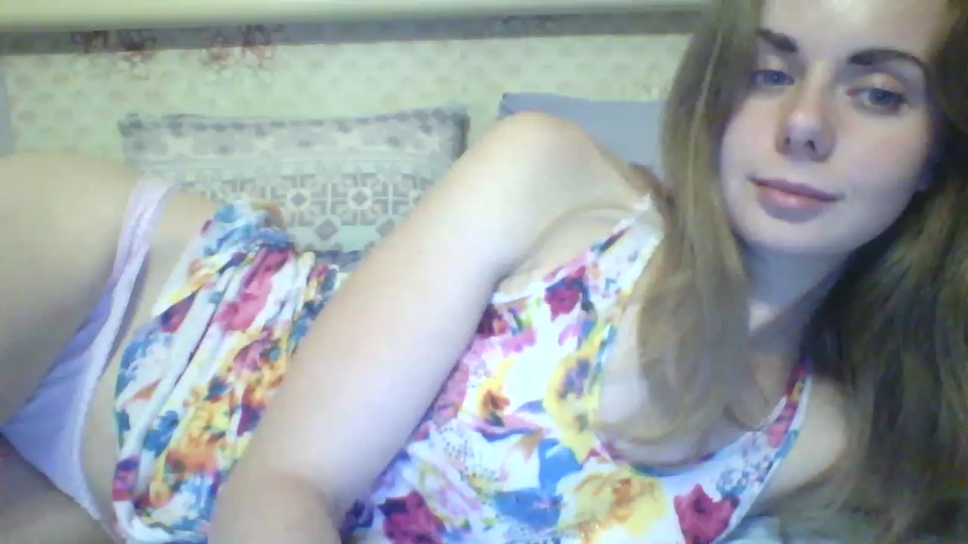 Gallery image thumbnail from Stepfania's myfreecams stream on, 06/19/2023, 24:36 image 11 of 20