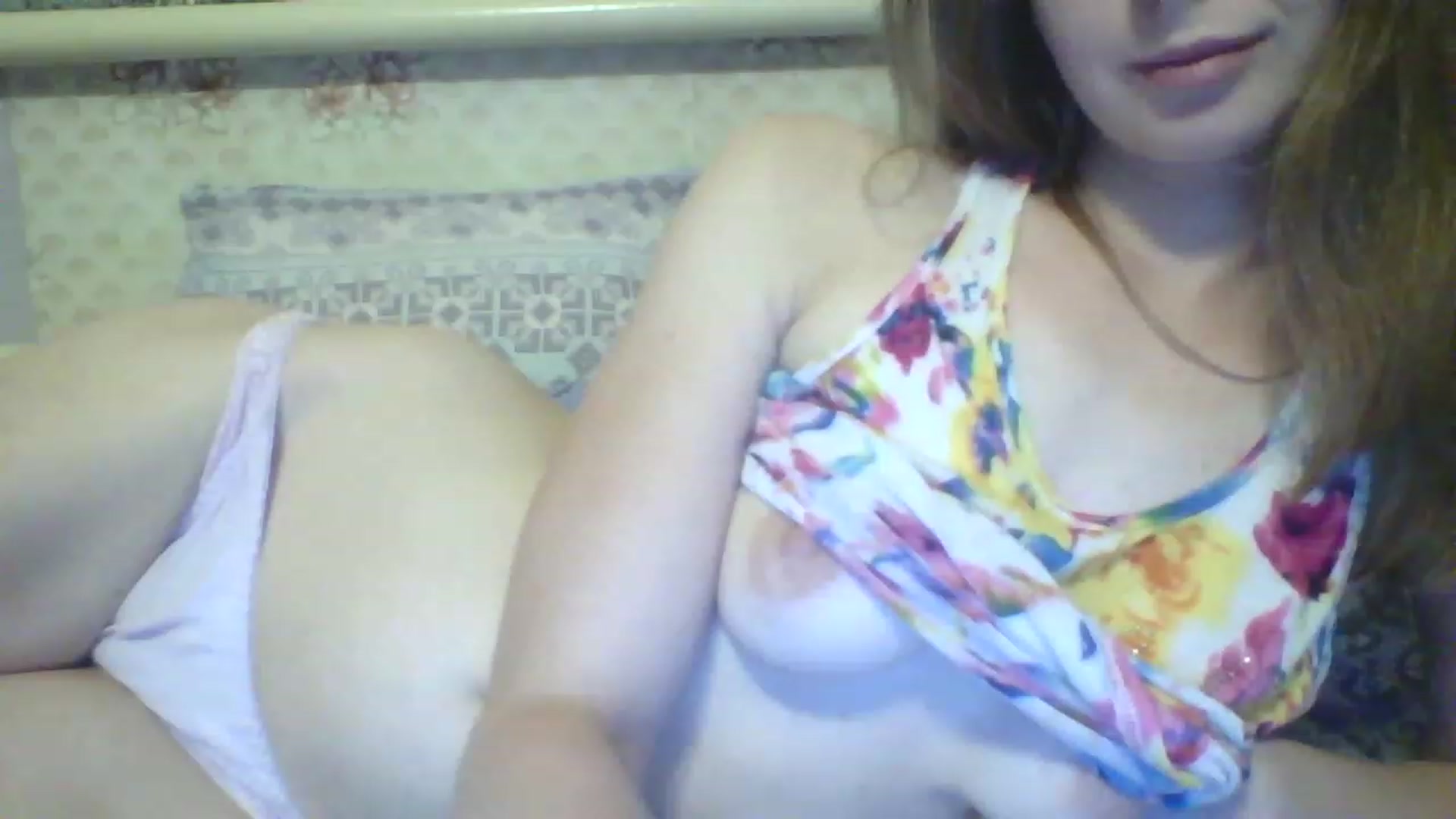 Gallery image thumbnail from Stepfania's myfreecams stream on, 06/19/2023, 24:36 image 6 of 20