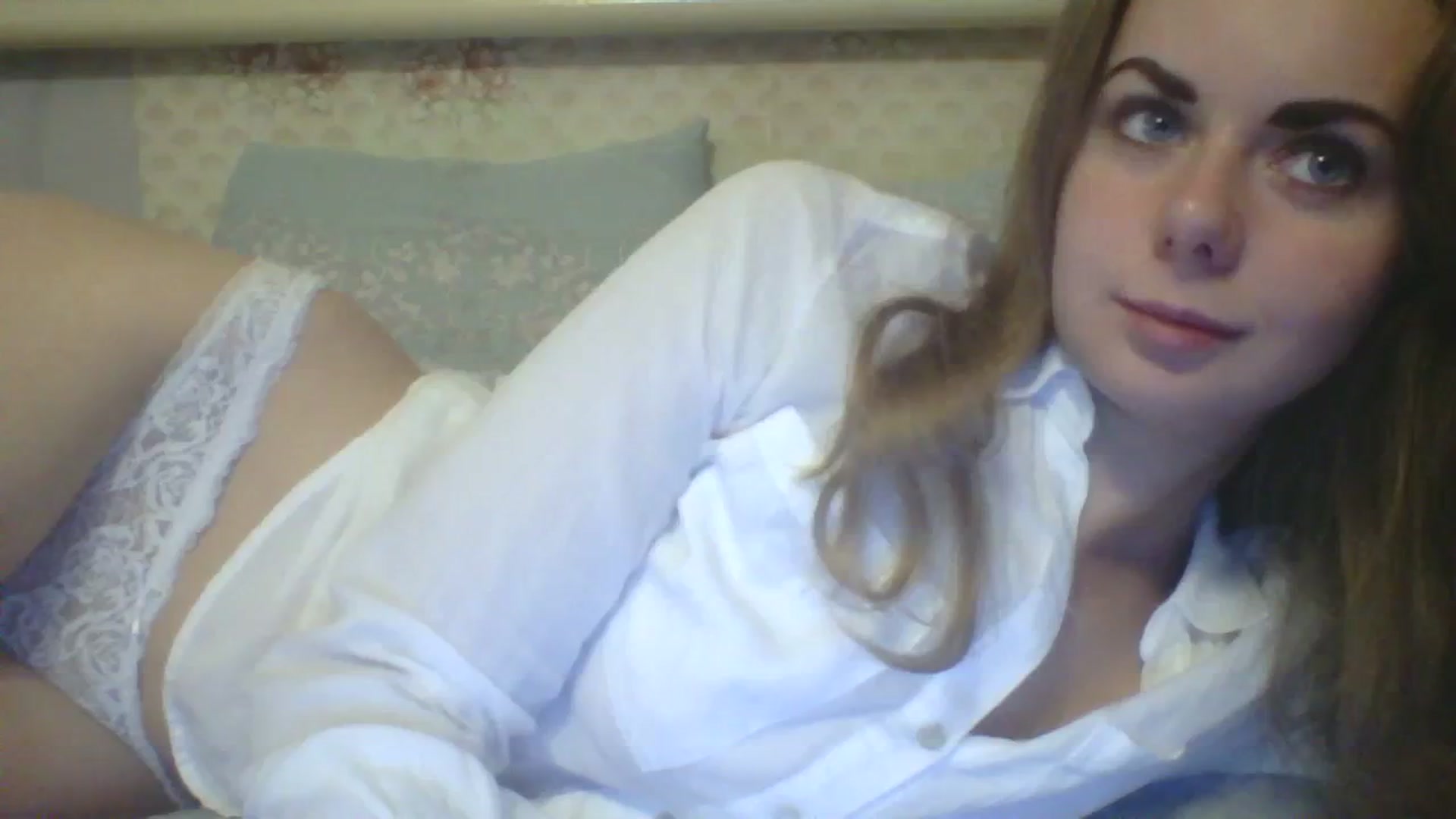 Gallery image thumbnail from Stepfania's myfreecams stream on, 08/31/2023, 14:49 image 17 of 20