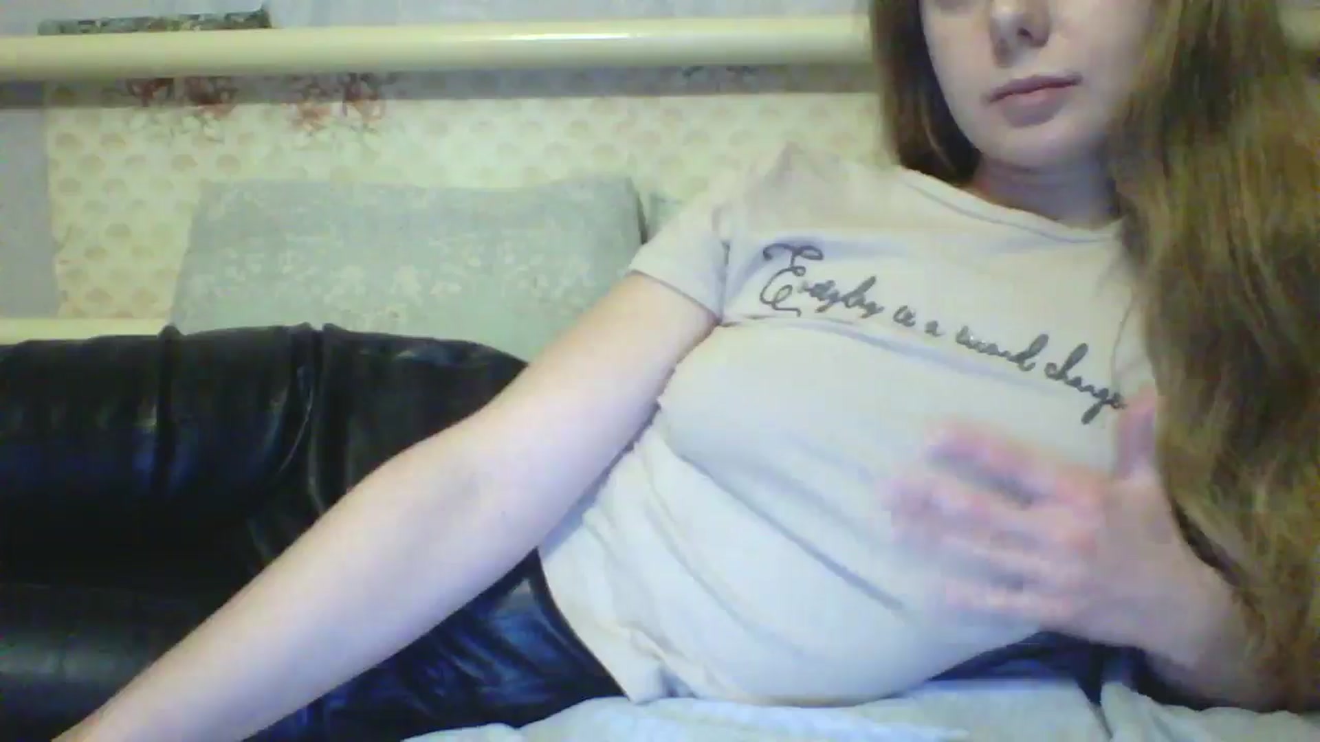 Gallery image thumbnail from Stepfania's myfreecams stream on, 08/06/2024, 02:28 image 13 of 20