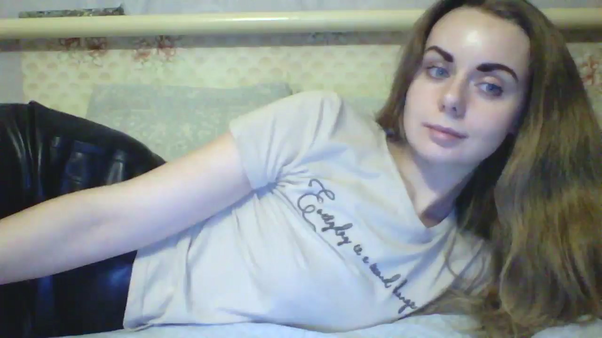 Gallery image thumbnail from Stepfania's myfreecams stream on, 08/06/2024, 02:28 image 15 of 20