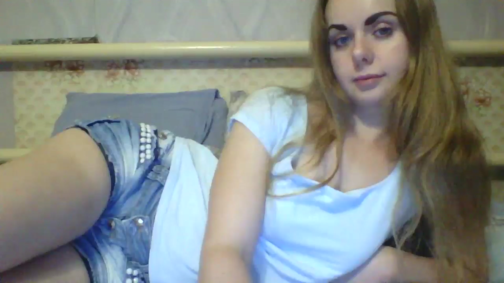 Gallery image thumbnail from Stepfania's myfreecams stream on, 08/17/2024, 24:17 image 19 of 20