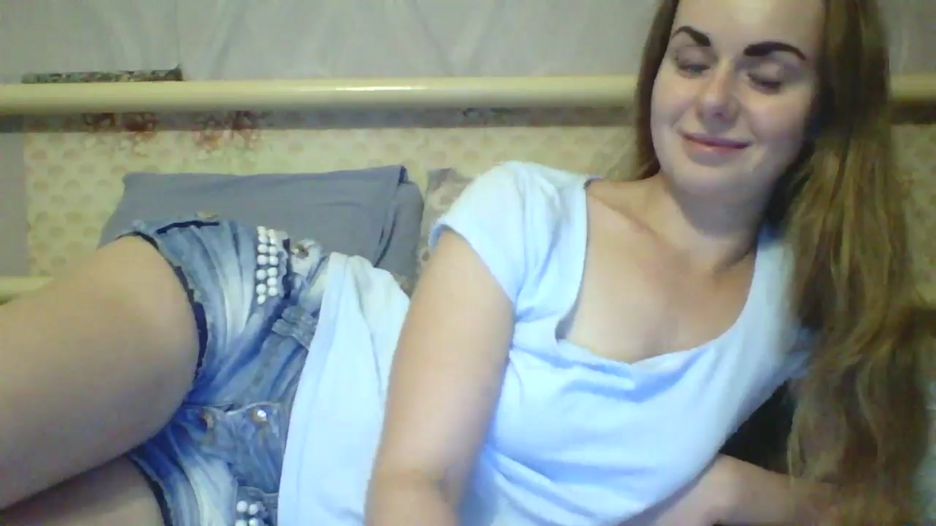 Gallery image thumbnail from Stepfania's myfreecams stream on, 08/17/2024, 24:17 image 20 of 20