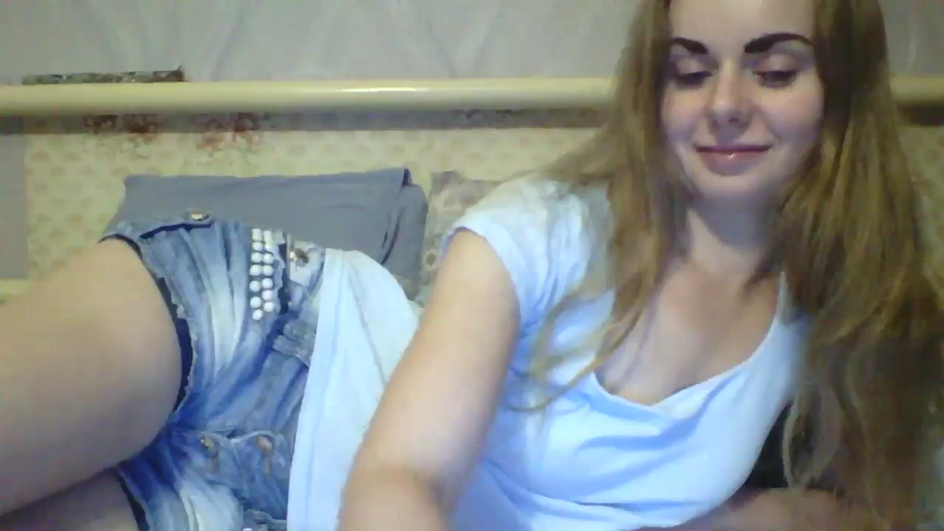 Gallery image thumbnail from Stepfania's myfreecams stream on, 08/17/2024, 24:17 image 18 of 20