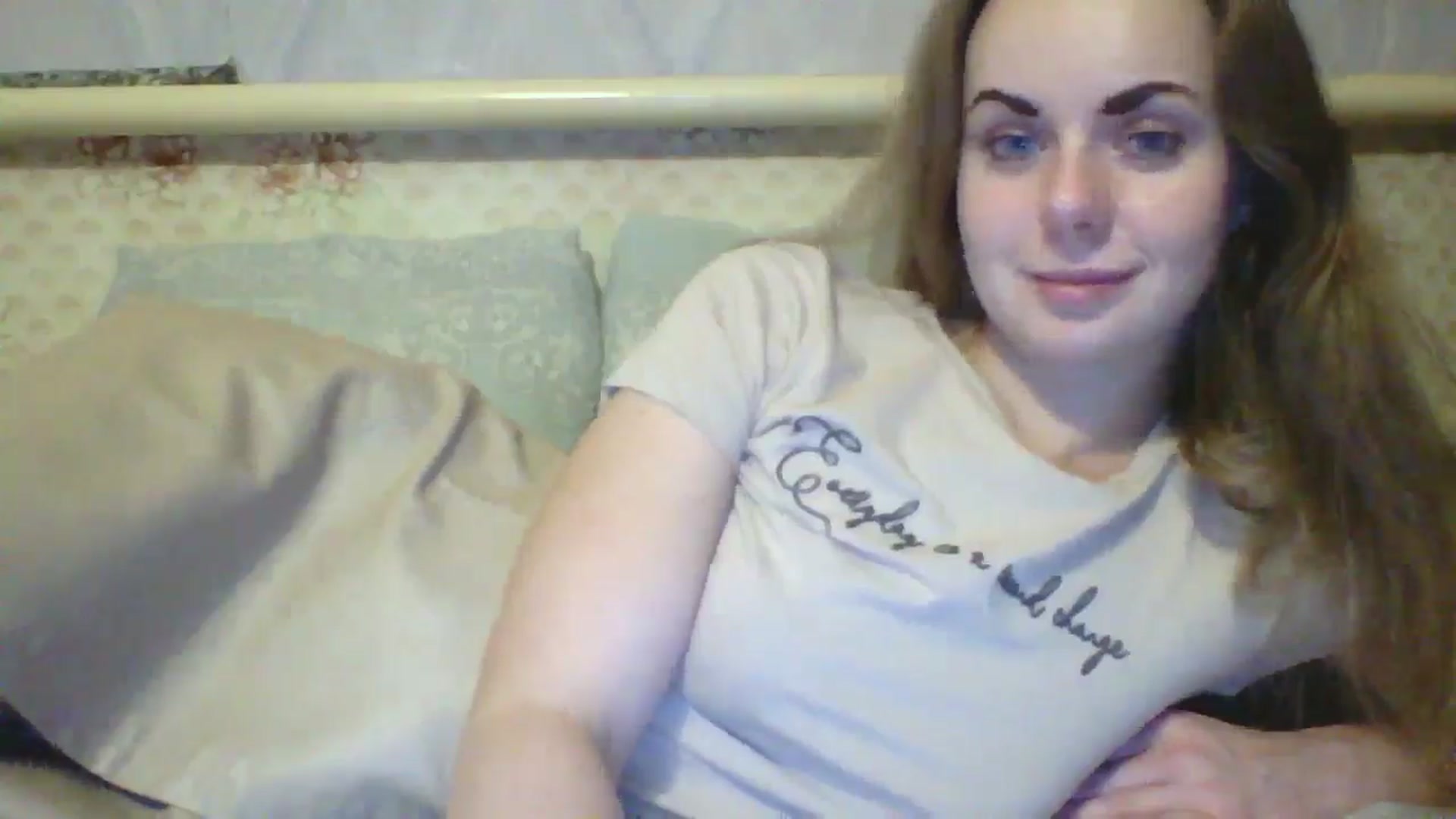 Gallery image thumbnail from Stepfania's myfreecams stream on, 08/23/2024, 24:37 image 7 of 20