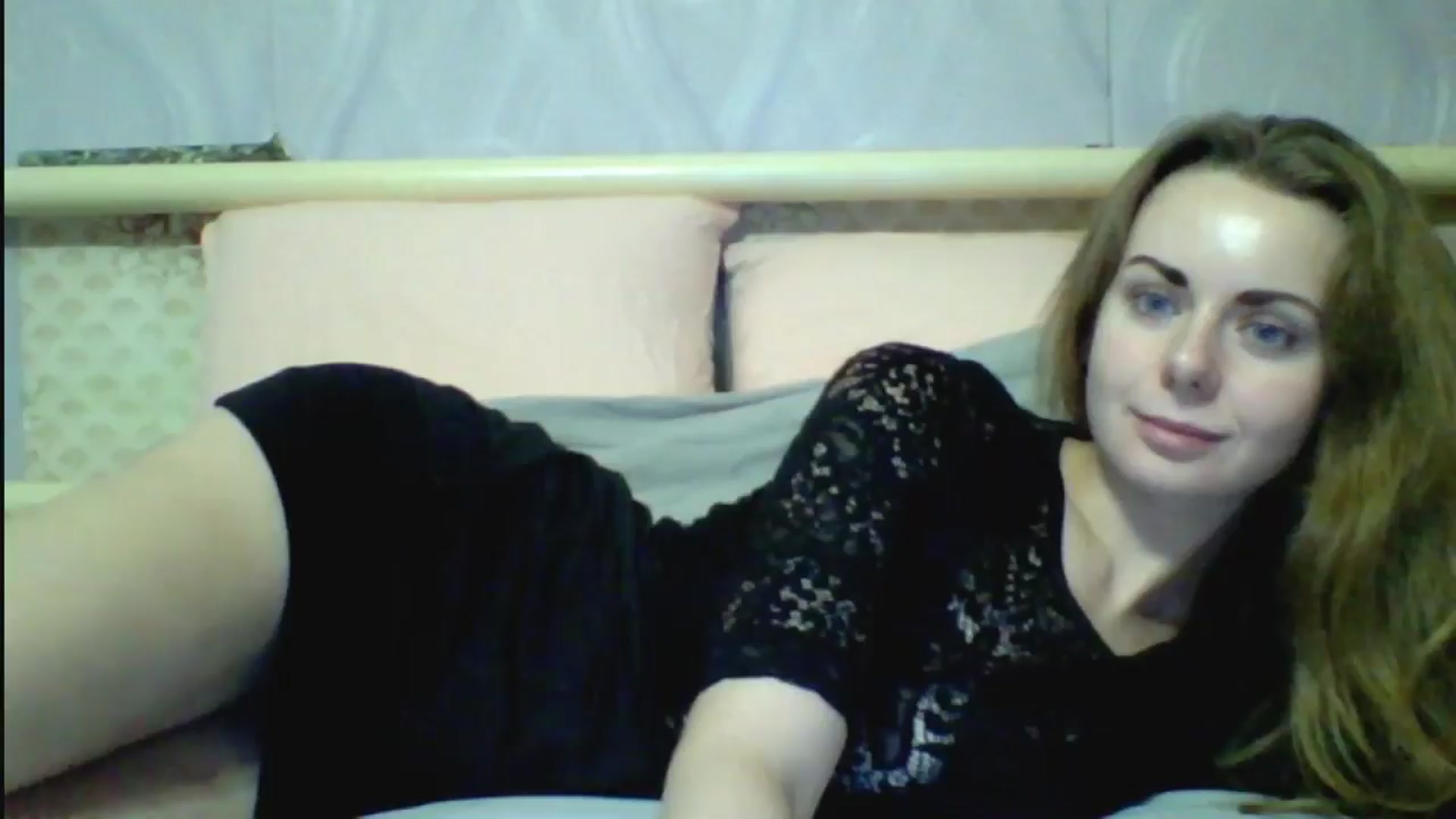 Gallery image thumbnail from Stepfania's myfreecams stream on, 10/21/2025, 03:25 image 12 of 20