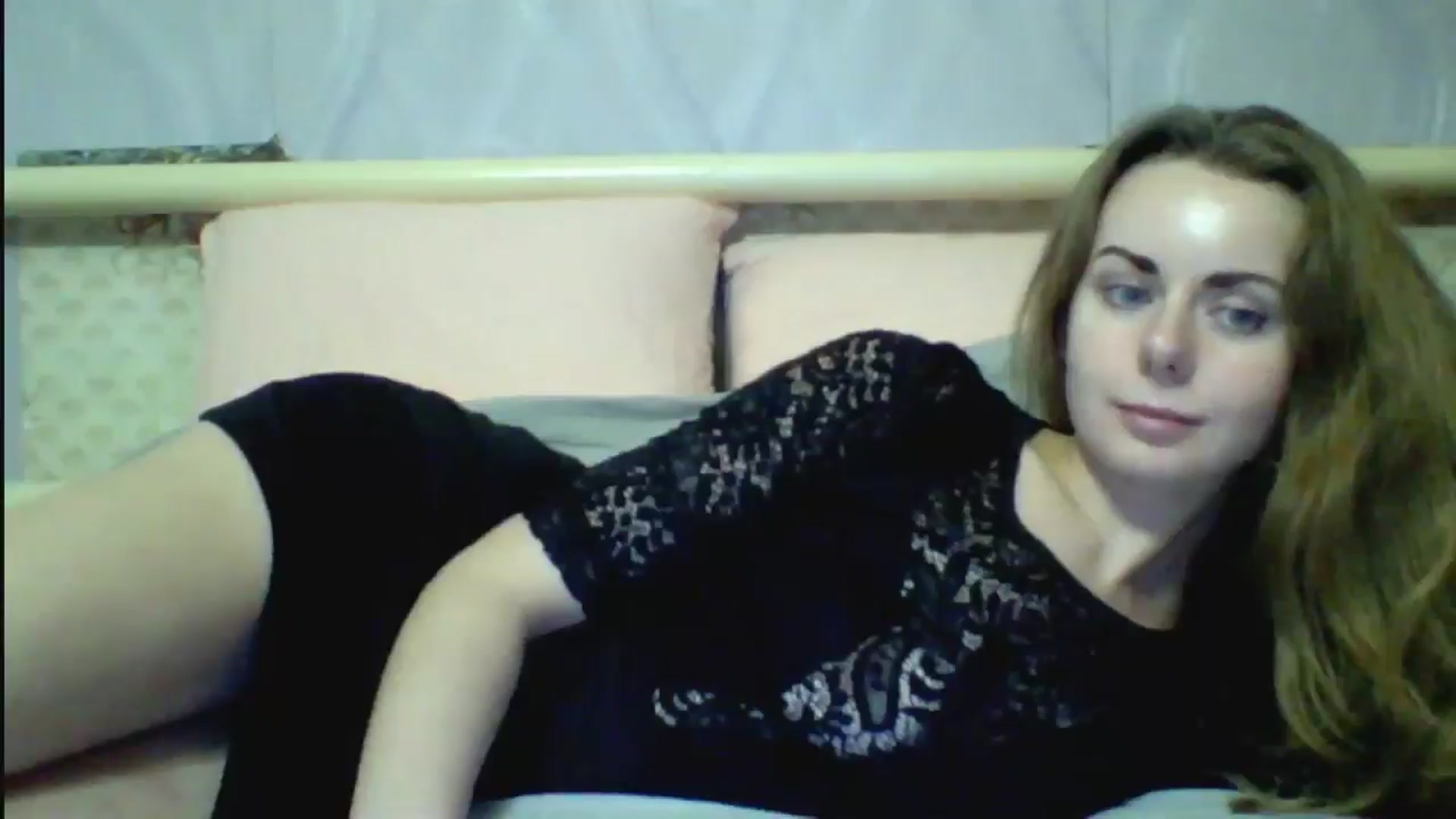 Gallery image thumbnail from Stepfania's myfreecams stream on, 10/21/2025, 03:25 image 10 of 20